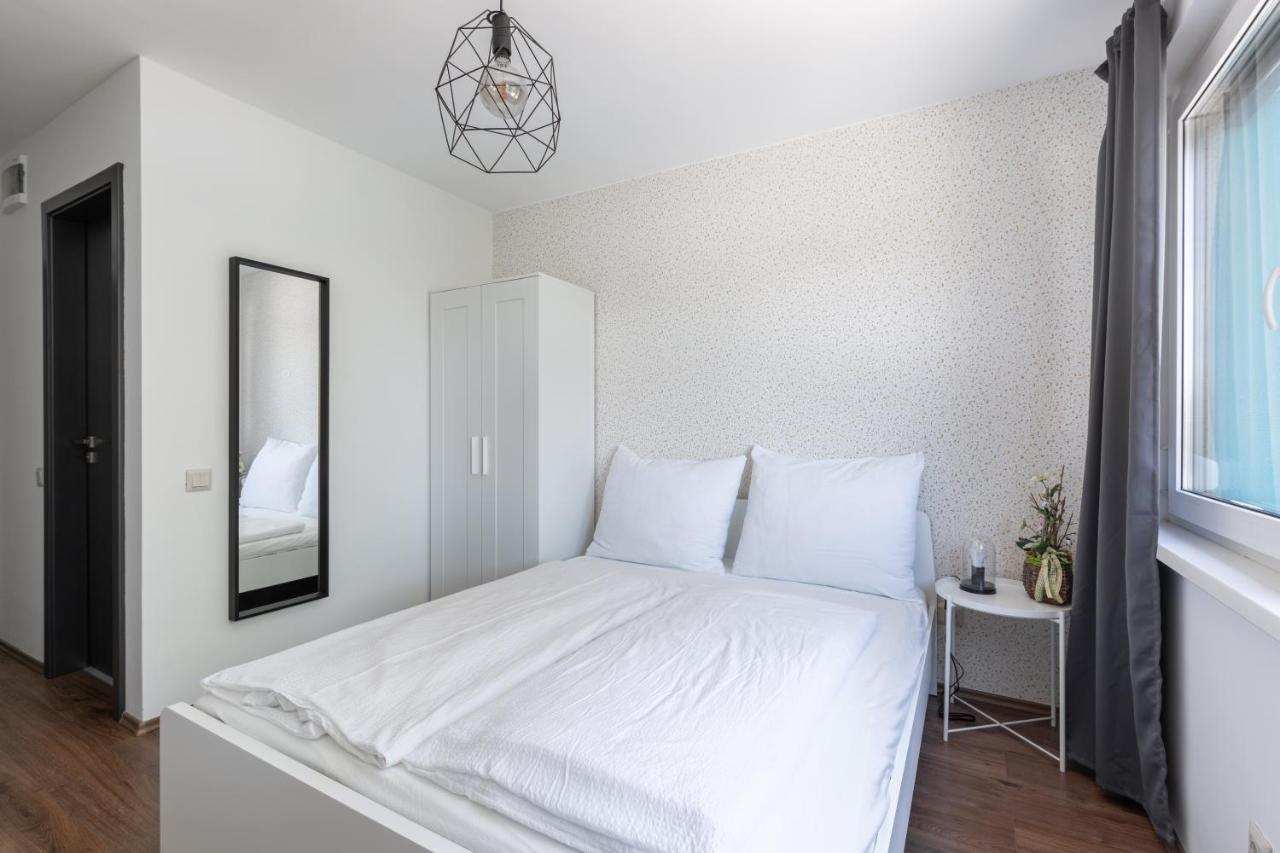 Pauzo Balaton Aparthotel Balatonföldvár Kültér fotó