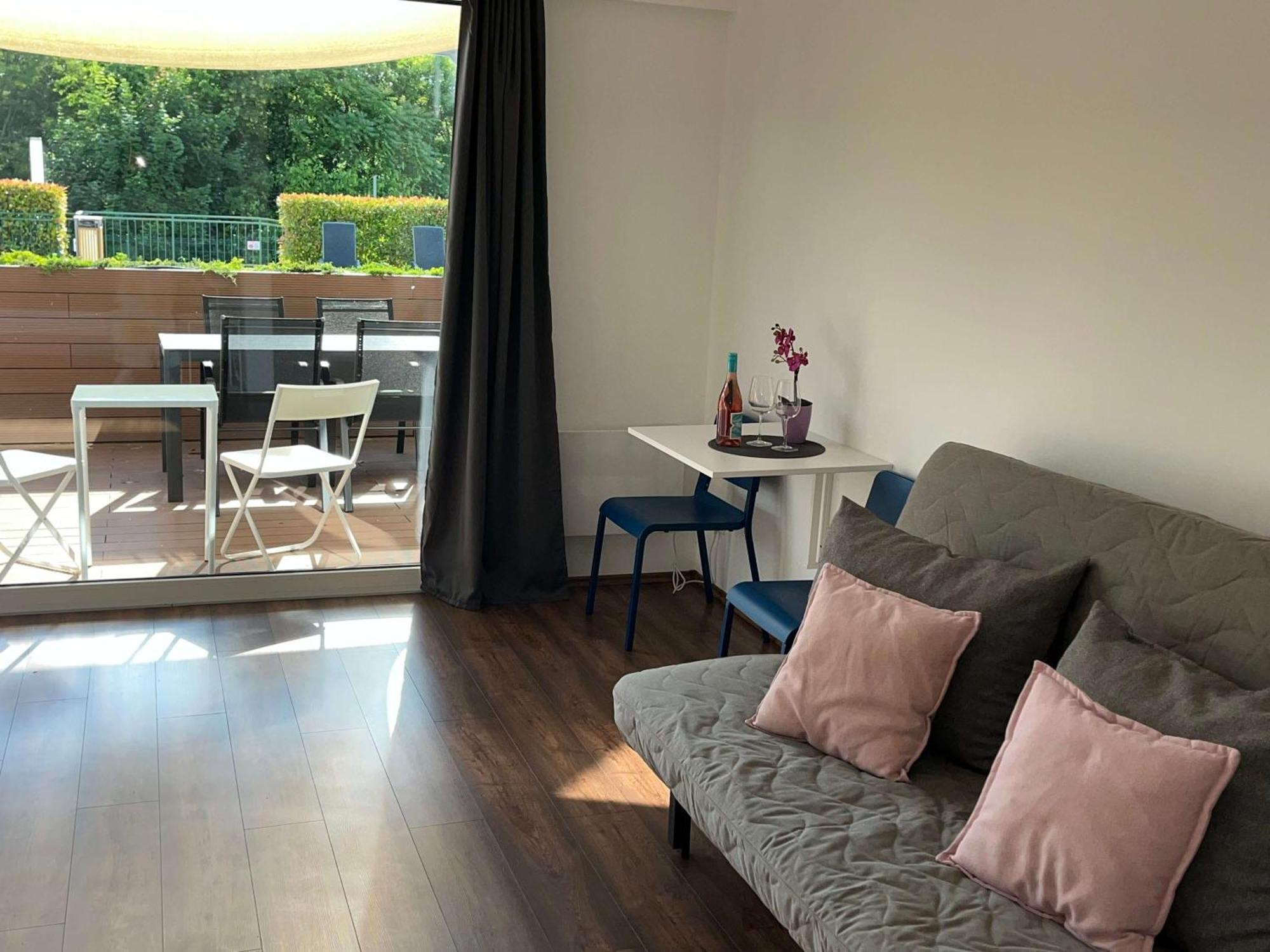 Pauzo Balaton Aparthotel Balatonföldvár Kültér fotó